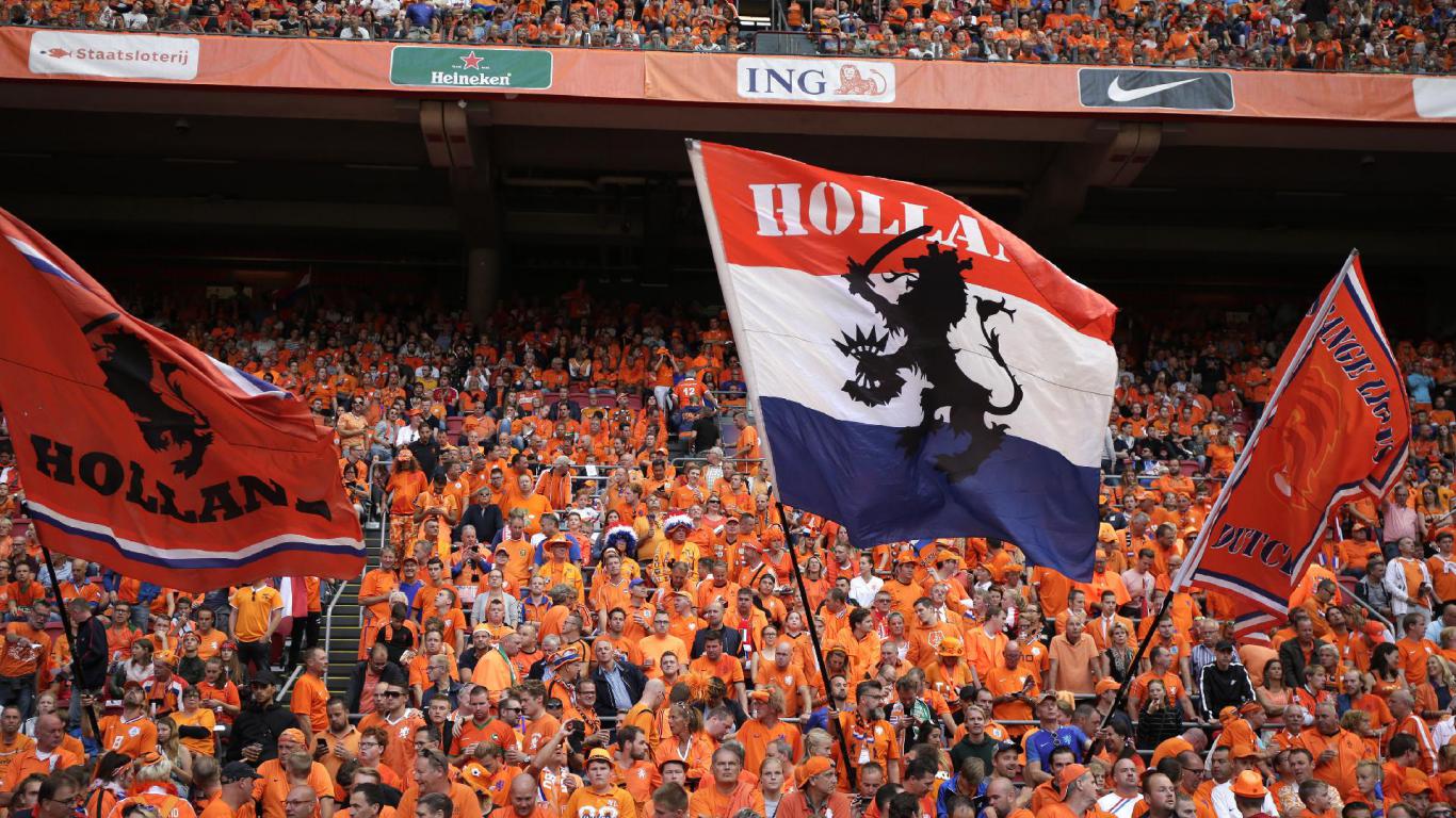 Supporters%20Oranje_2.jpg?itok=x5d47hiC&focal_point=50,50